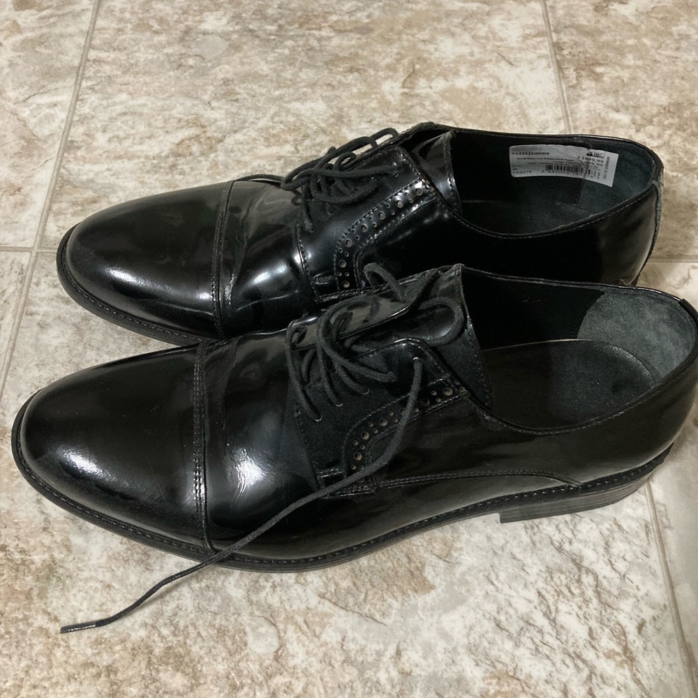 Black suit shoes in excellent condition